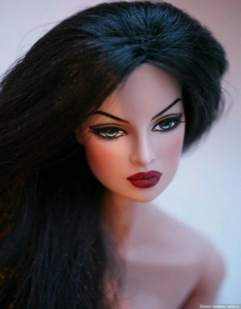 Eugenia Perrin Fashion Royalty (фото 3)