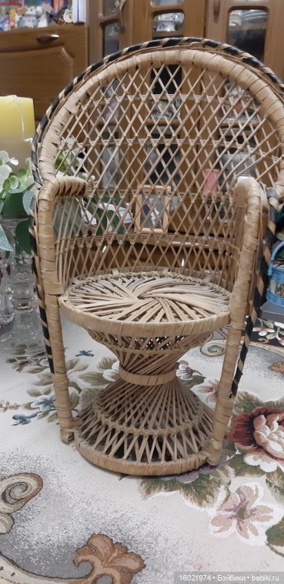 Кресло для кукол — Кукольная мебель