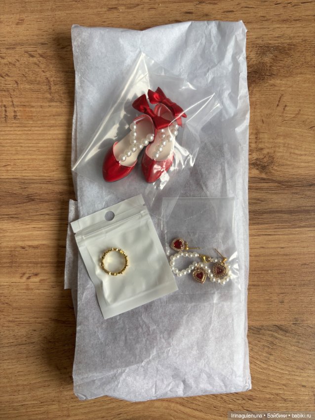 Аутфит от Аморы Руби Ред — Одежда для кукол