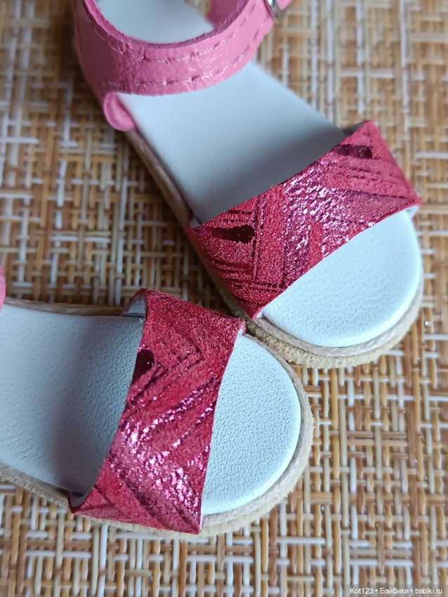 Босоножки для Руби Ред Ruby Red Fashion Friends (фото 8)