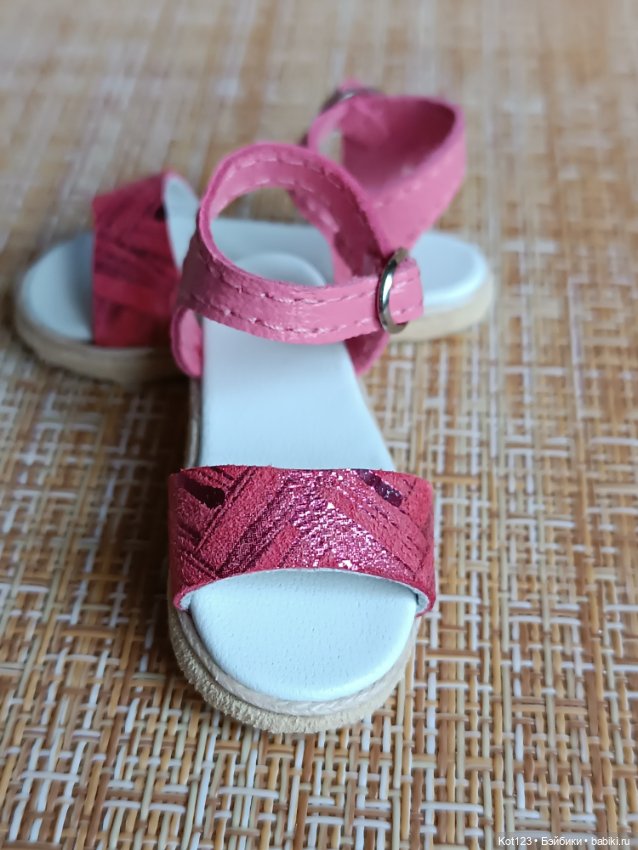 Босоножки для Руби Ред Ruby Red Fashion Friends (фото 3)