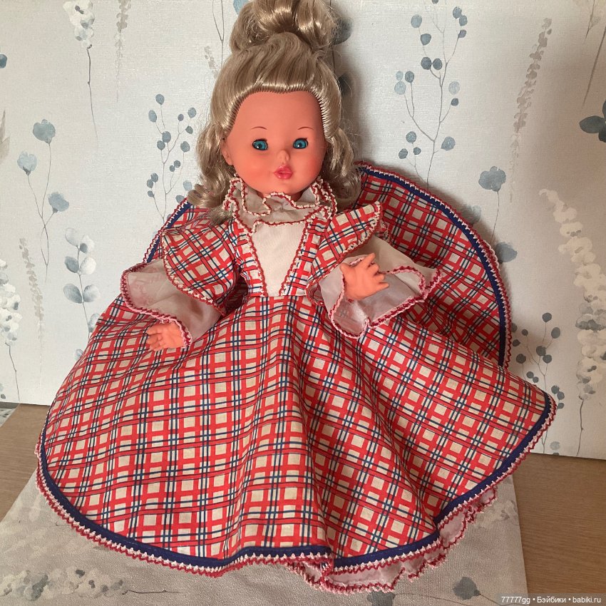 Элегантная Фурга — Винтажные куклы и игрушки детства