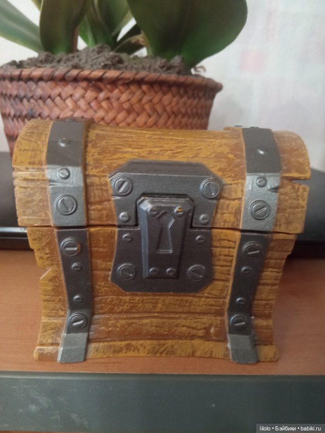 Сундучок для кукольного интерьера