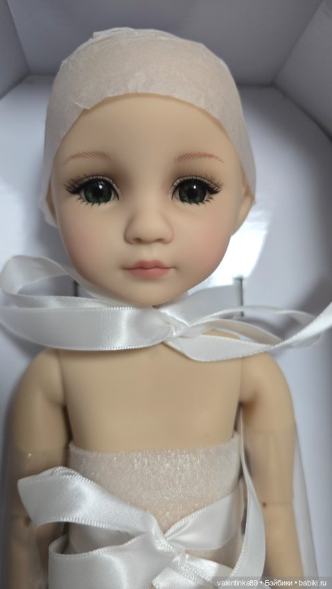 Изабелла Ruby Red нюд и без паричка (фото 2)