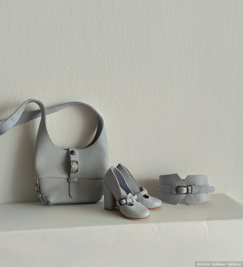 Красивый комплект из натуральной кожи в серо голубом цвете (фото 7)