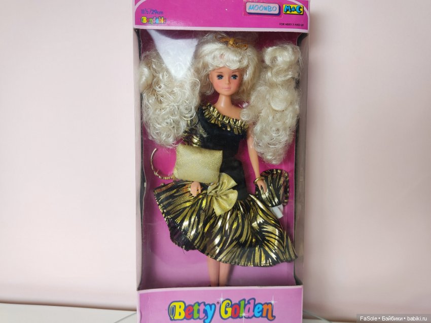 Кукла Betty Golden блондинка (фото 2)
