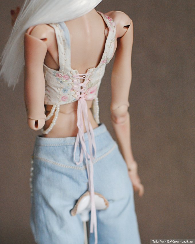 Шикарный комплект для Химеры: корсет и джинсы с бисером