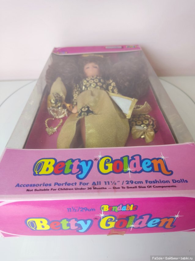 Кукла Betty Golden шатенка (фото 6)