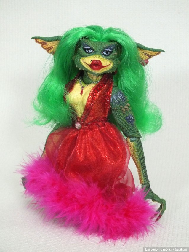 Фигурка Грета Гремлин от Neca (фото 2)