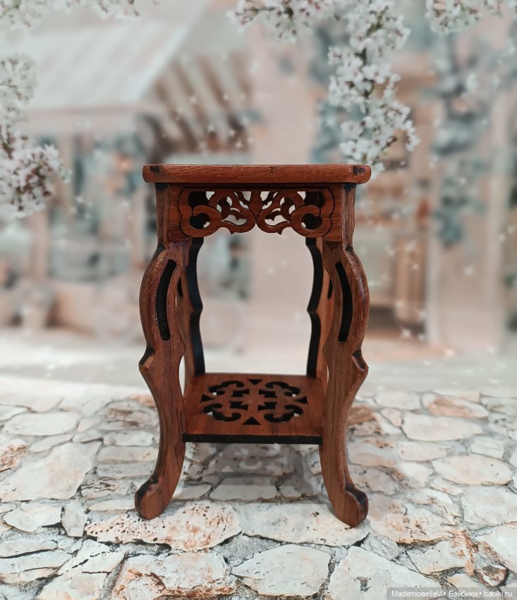 Столик № 2 натуральное дерево резное (фото 5)