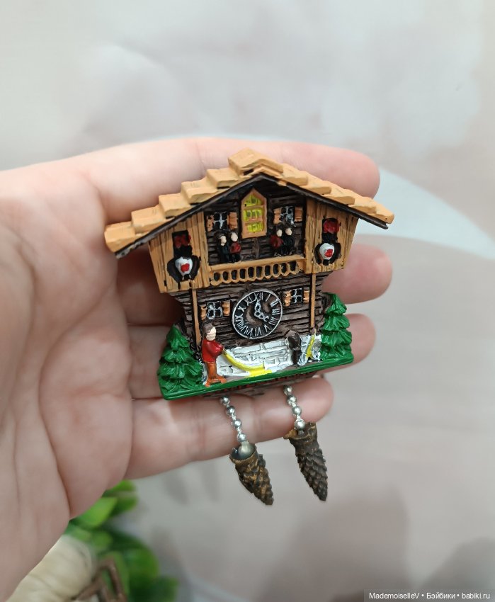 Часы-кукушка — Миниатюра для кукол