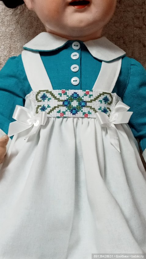 Платье с фартуком — Одежда для кукол (фото 2)
