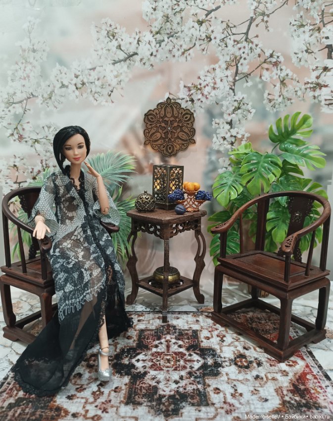 Столики натуральное дерево резное с дефектами