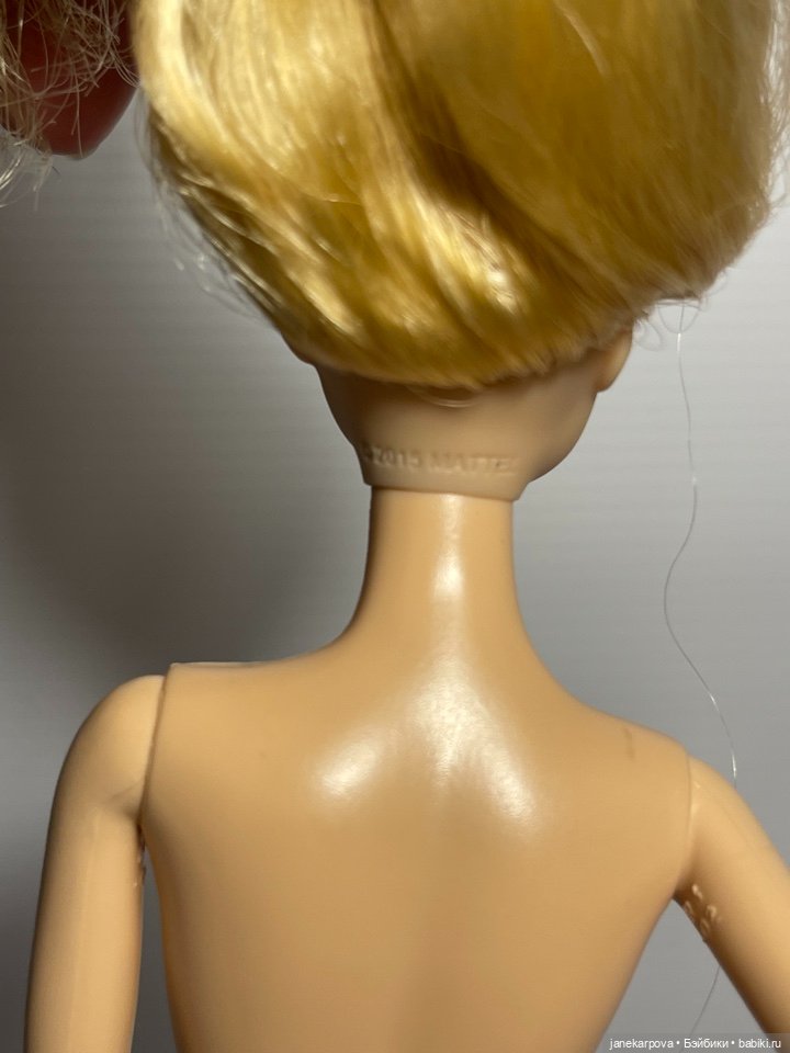 Голова Барби Холидей 2017 на модельном теле нюд (фото 6)