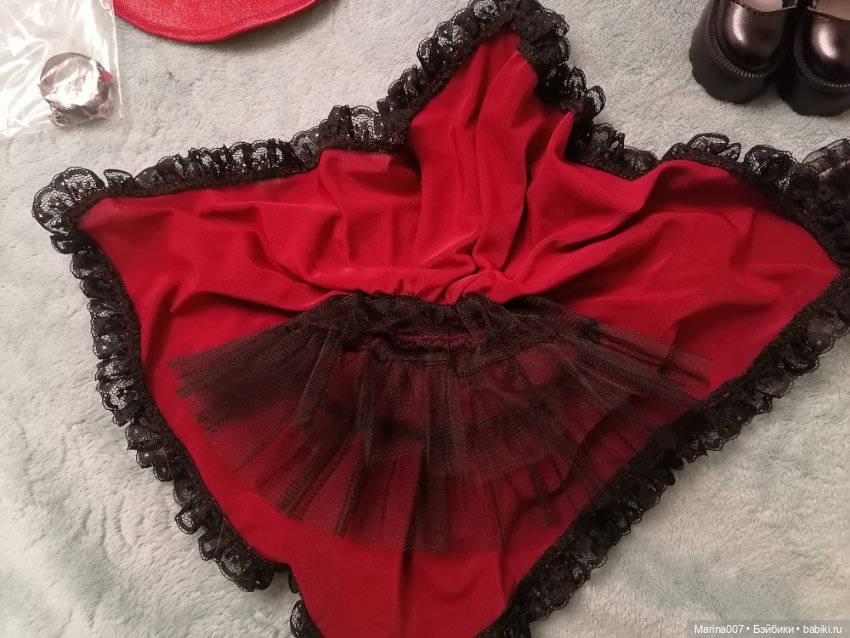 Полный аутфит от Максим Руби Ред, 37 см (фото 4)