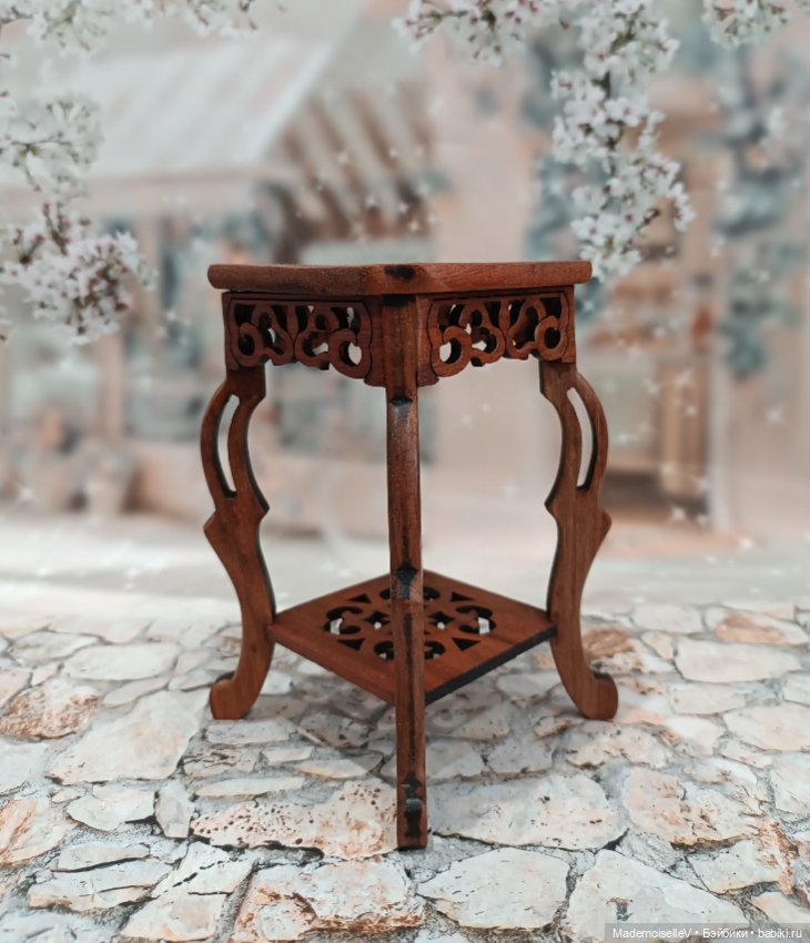 Столик № 2 натуральное дерево резное (фото 6)