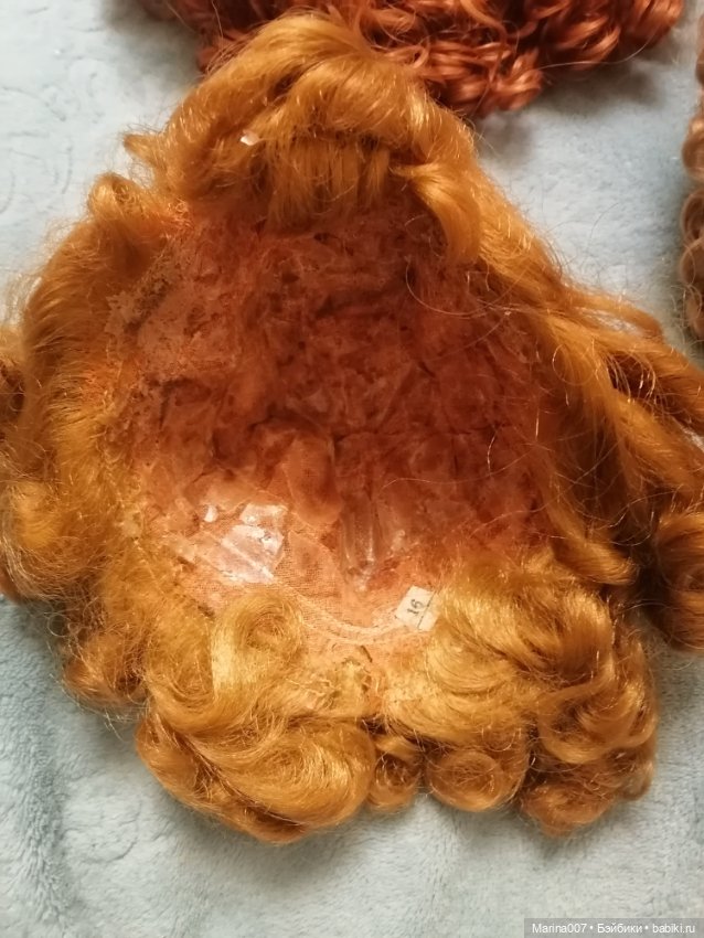 Лот винтажных паричков для больших кукол. Размер 16-15