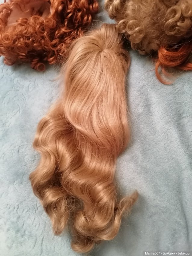 Лот винтажных паричков для больших кукол. Размер 16-15