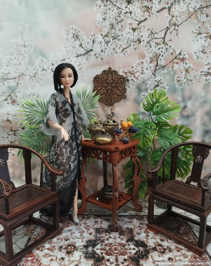 Столики натуральное дерево резное с дефектами (фото 6)