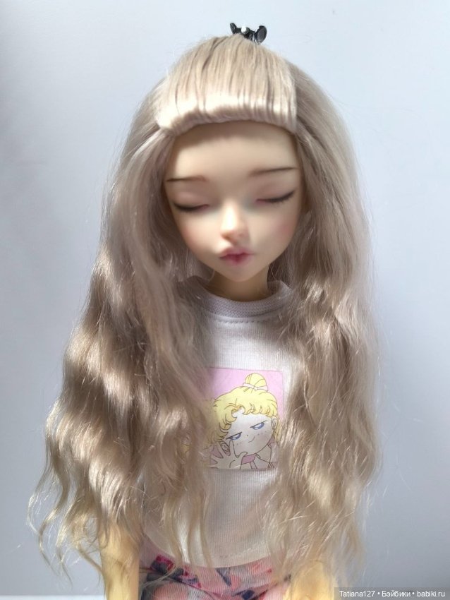 Парик для куклы Minifee и других кукол с обхватом головы 17,5-18см