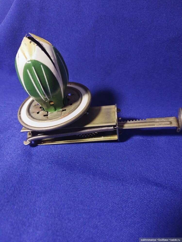 Механическая игрушка Дюймовочка