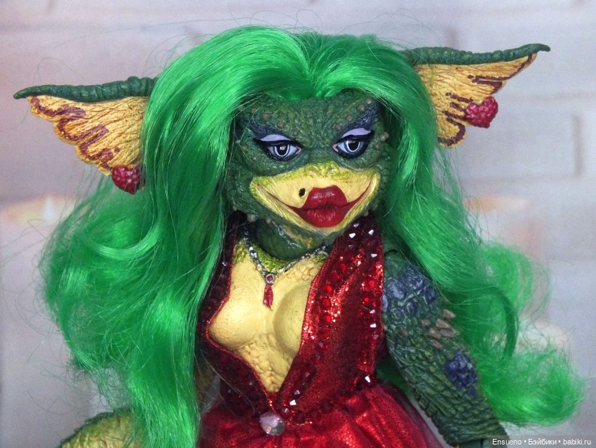 Фигурка Грета Гремлин от Neca (фото 4)