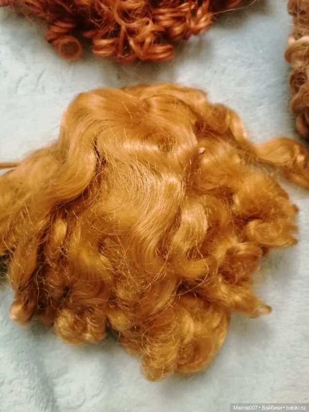 Лот винтажных паричков для больших кукол. Размер 16-15