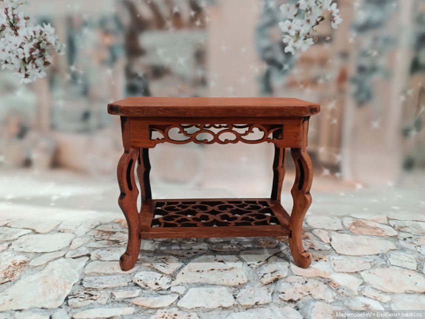Столик № 1 натуральное дерево резное (фото 5)
