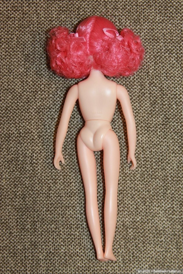 Подружка Ликки 1 поколения Изуми Reproduction Pink Wavy Bunches (фото 7)