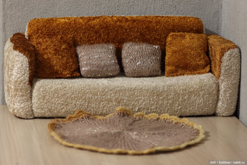 Диван для кукол 1:6 — Кукольная мебель (фото 2)