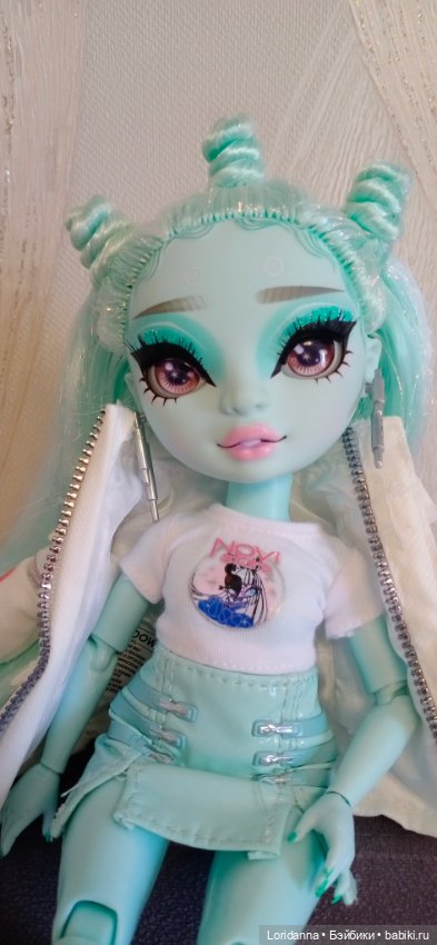 Zooey Electra rainbow high или обмен