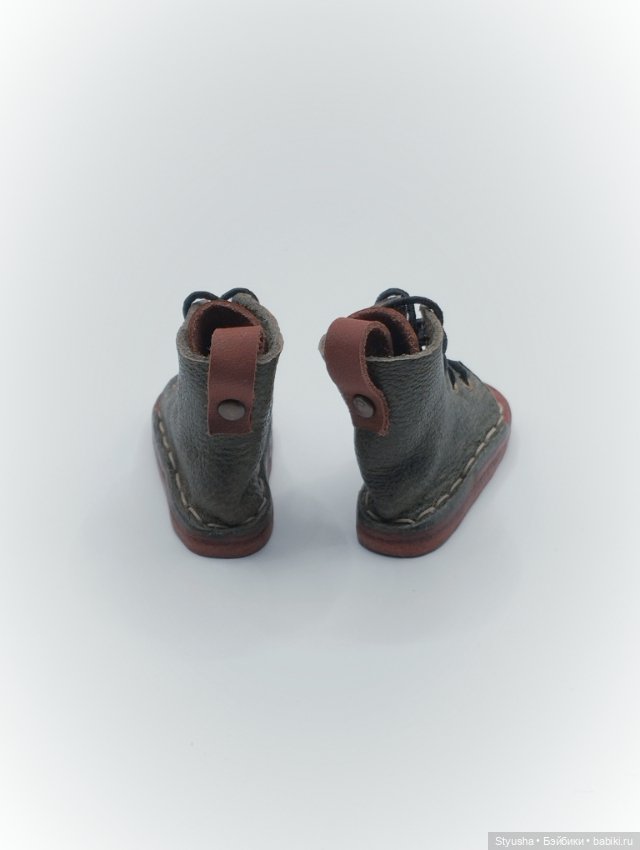 Обувь для Кена и кукол со стопой до 4 см, ботинки коричнево-болотные (фото 4)