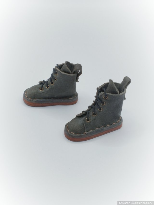 Обувь для Кена и кукол со стопой до 4 см, ботинки болотного цвета (фото 3)