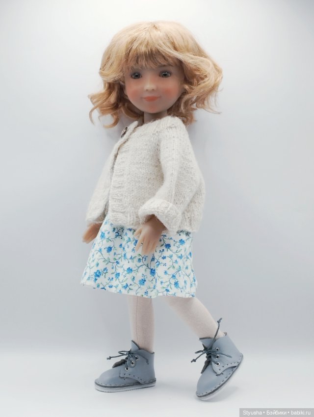 Ruby Red Siblies ботинки серые, обувь для кукол Руби Ред 31 см (фото 7)