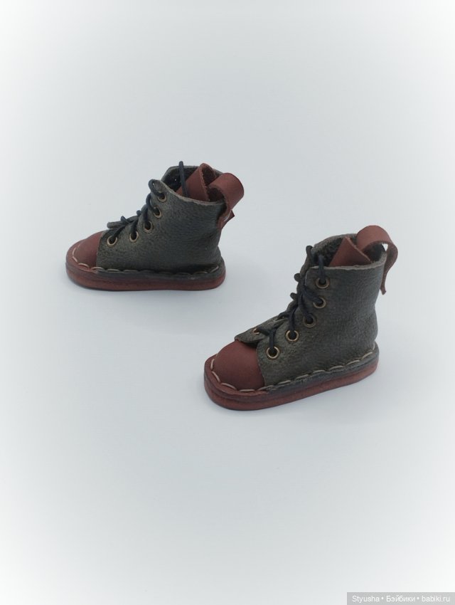 Обувь для Кена и кукол со стопой до 4 см, ботинки коричнево-болотные (фото 3)