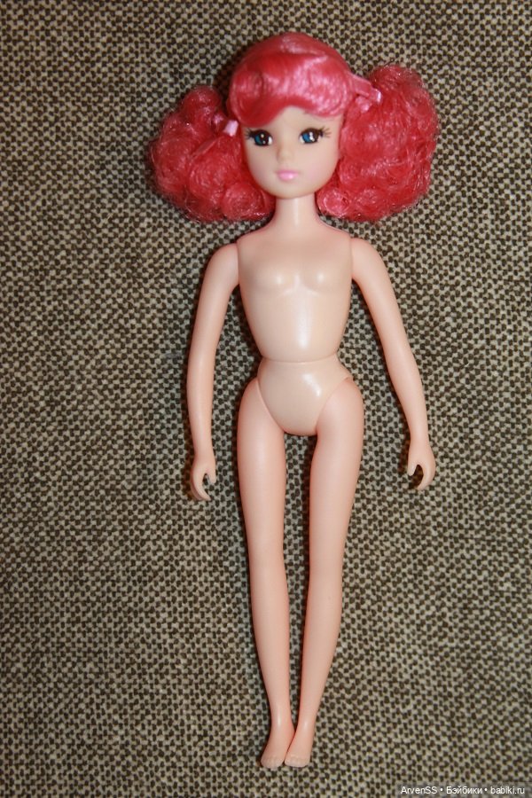 Подружка Ликки 1 поколения Изуми Reproduction Pink Wavy Bunches (фото 6)