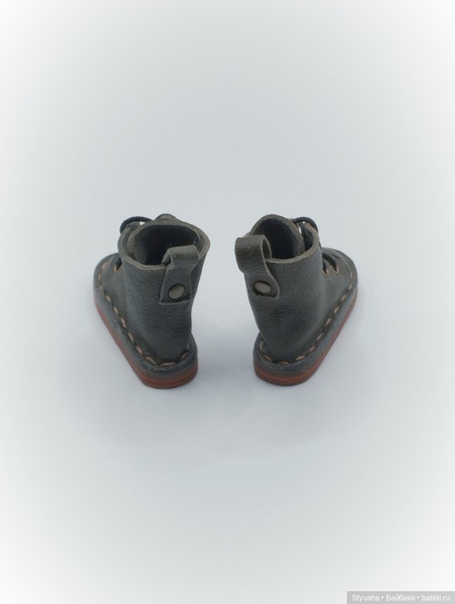 Обувь для Кена и кукол со стопой до 4 см, ботинки болотного цвета (фото 4)