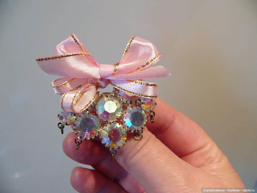 Красивая винтажная брошь из СССР для кукольных нарядов.Чехия