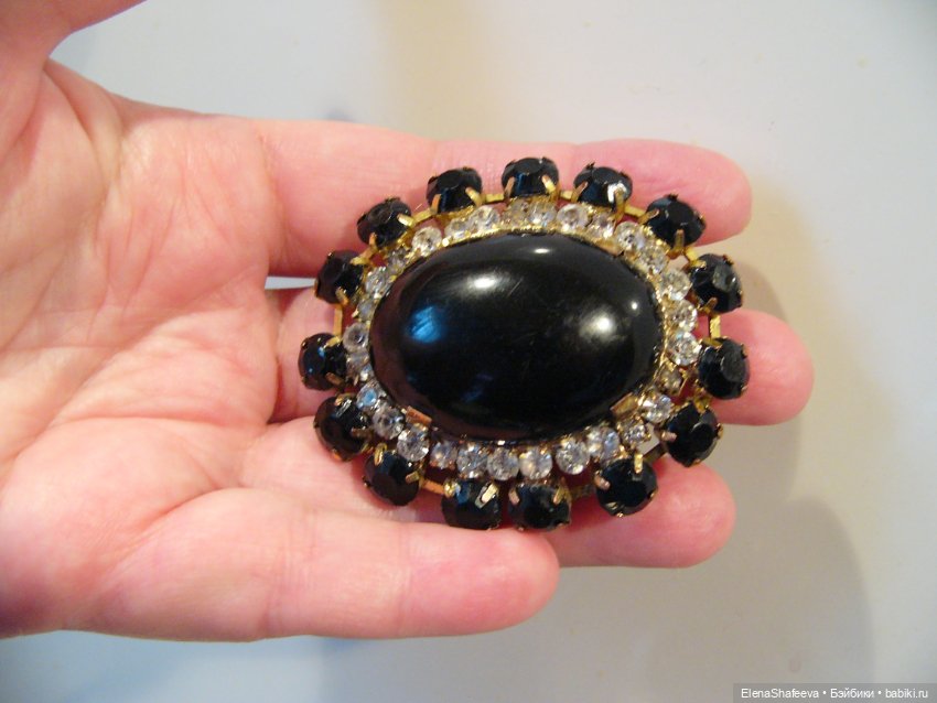 Старинная большая брошь для Ваших красавиц. Германия