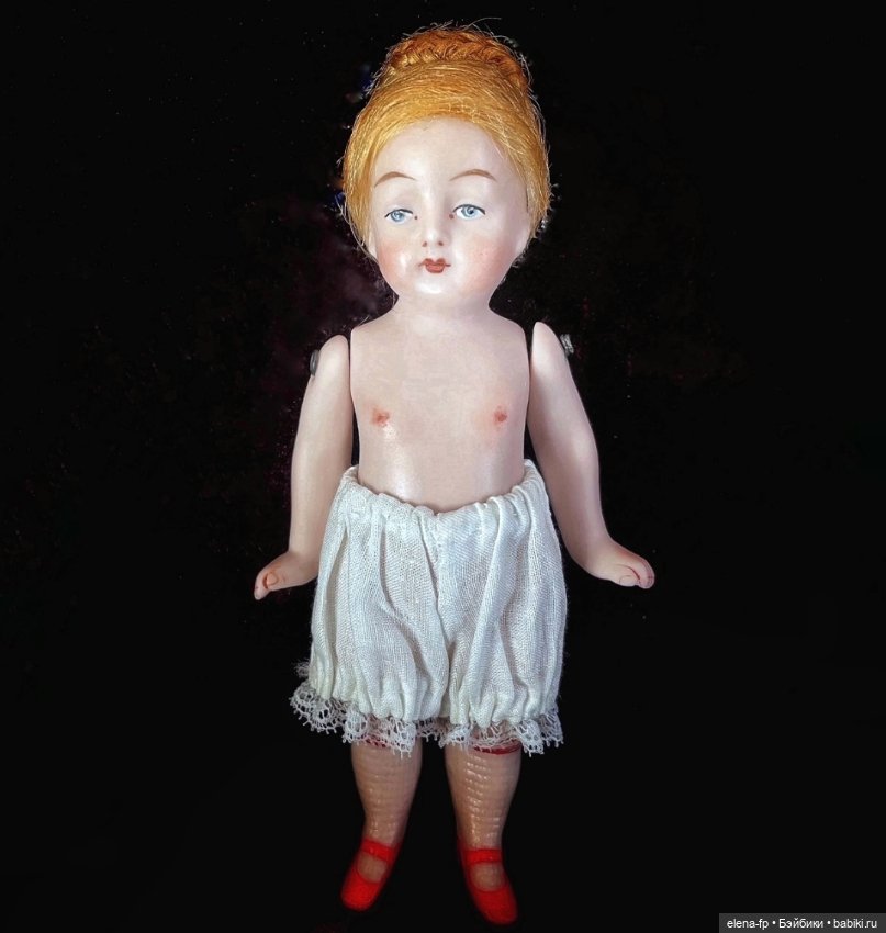 "Красная туфелька" — Реплики антикварных кукол (фото 2)