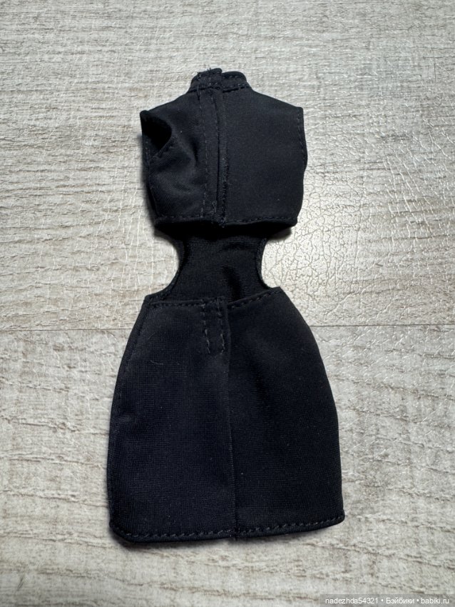 Платье Барби Базовая модель №2 Карл (2) (фото 2)