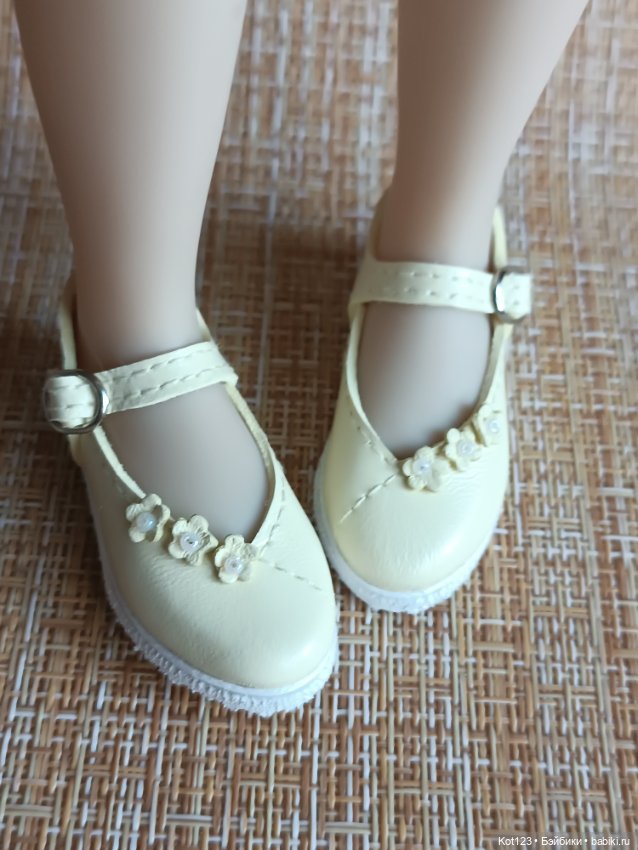 Туфельки для Руби Ред Ruby Red Fashion Friends (фото 4)