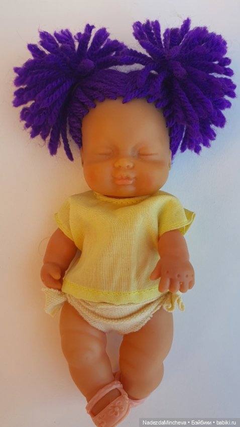 Пупс Фамоса Барригитaс Famosa Barriguitas 70-80гволосы шерсть (фото 4)