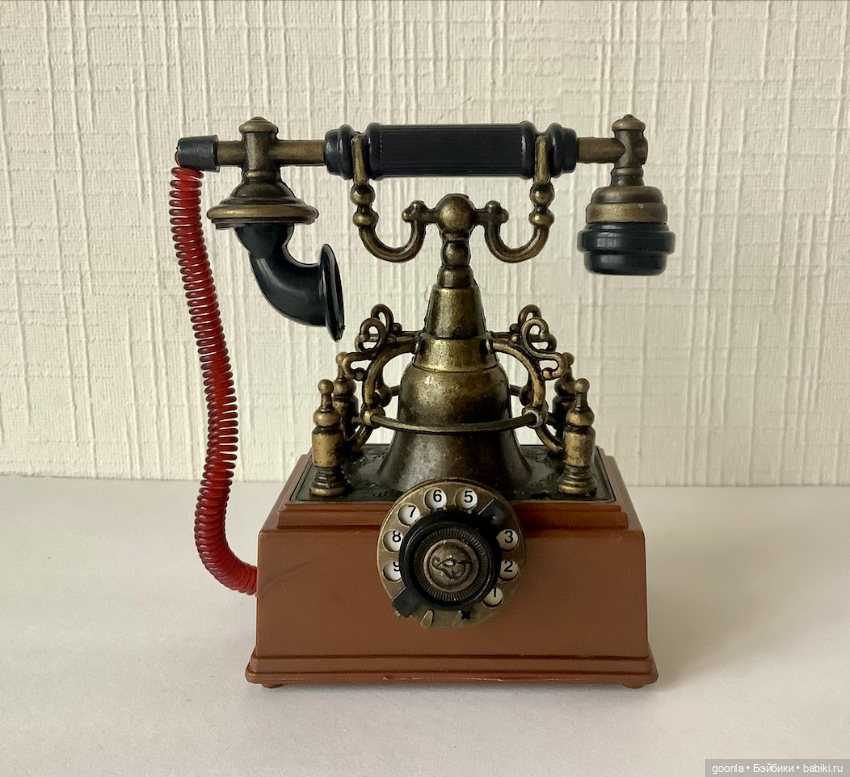 Ретро телефон для больших кукол