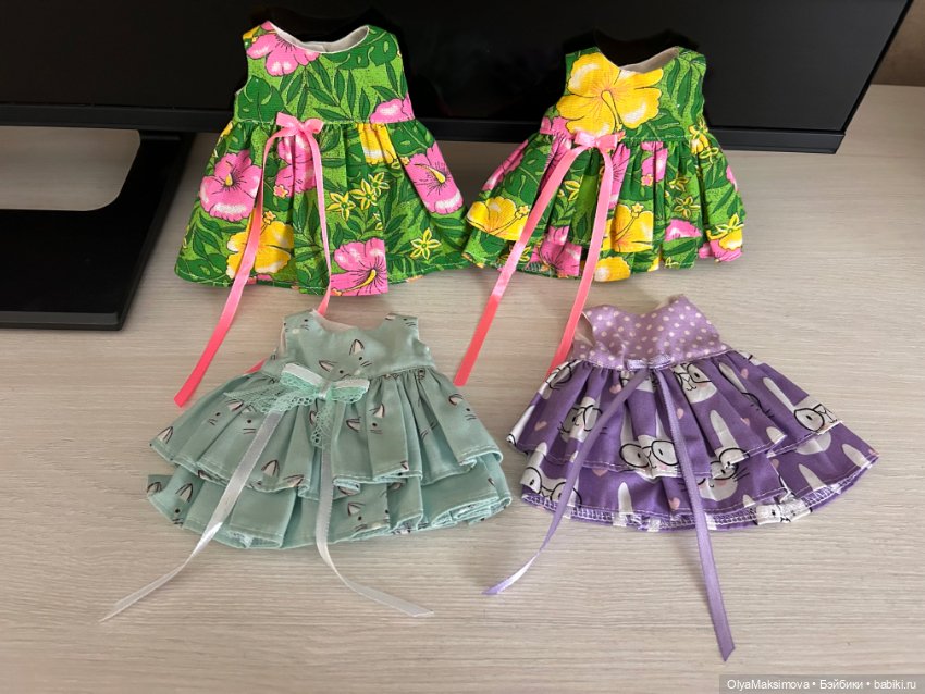 Платья для Мии 30 см — Одежда для кукол