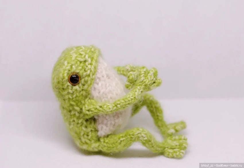 Вязаная лягушка с тыквой — Авторские игрушки (фото 3)