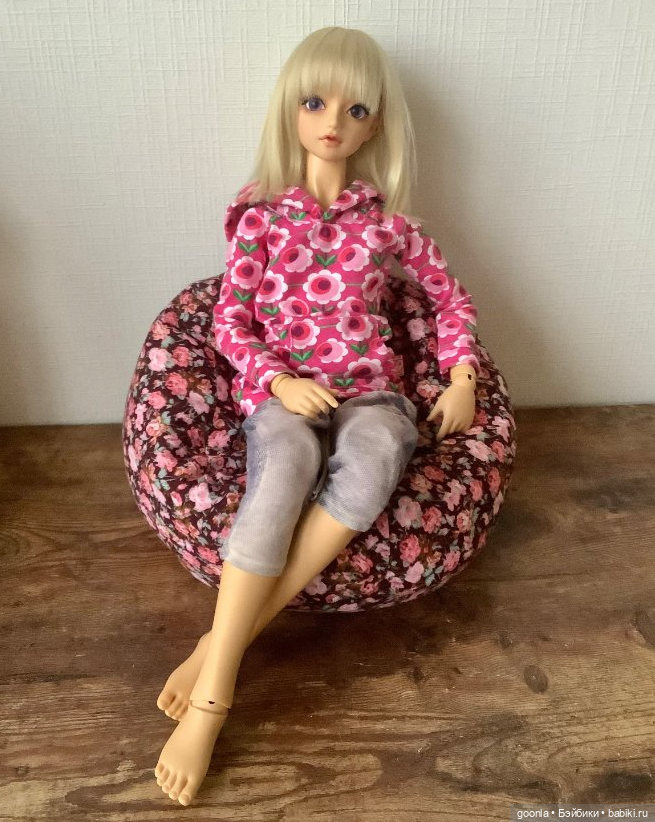 Кресло-пуфик с наполнителем для кукол от 50см