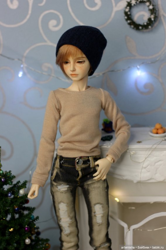 Minifee Mika на моушен теле (фото 2)