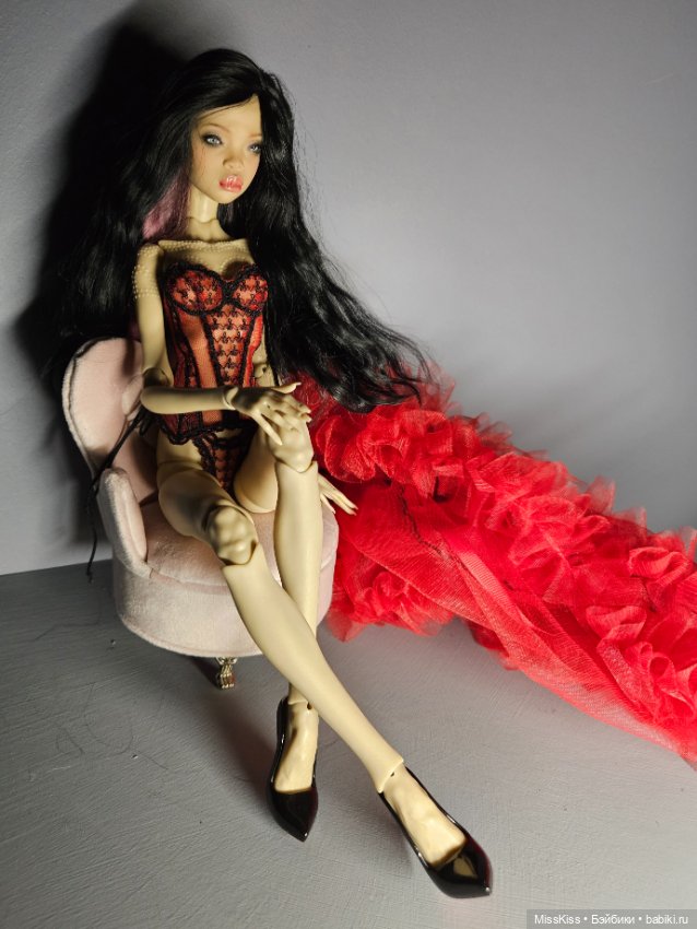 Аутфит для кукол сестёр Поповых