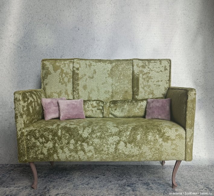 Диван "Фисташковый". Куклам от 29 до 38 см